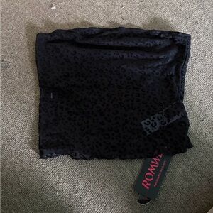 ROMWE Dark Leopard Patterned Scarf